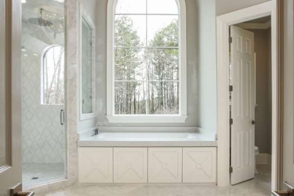 Create a cozy master bathroom renovation this winter